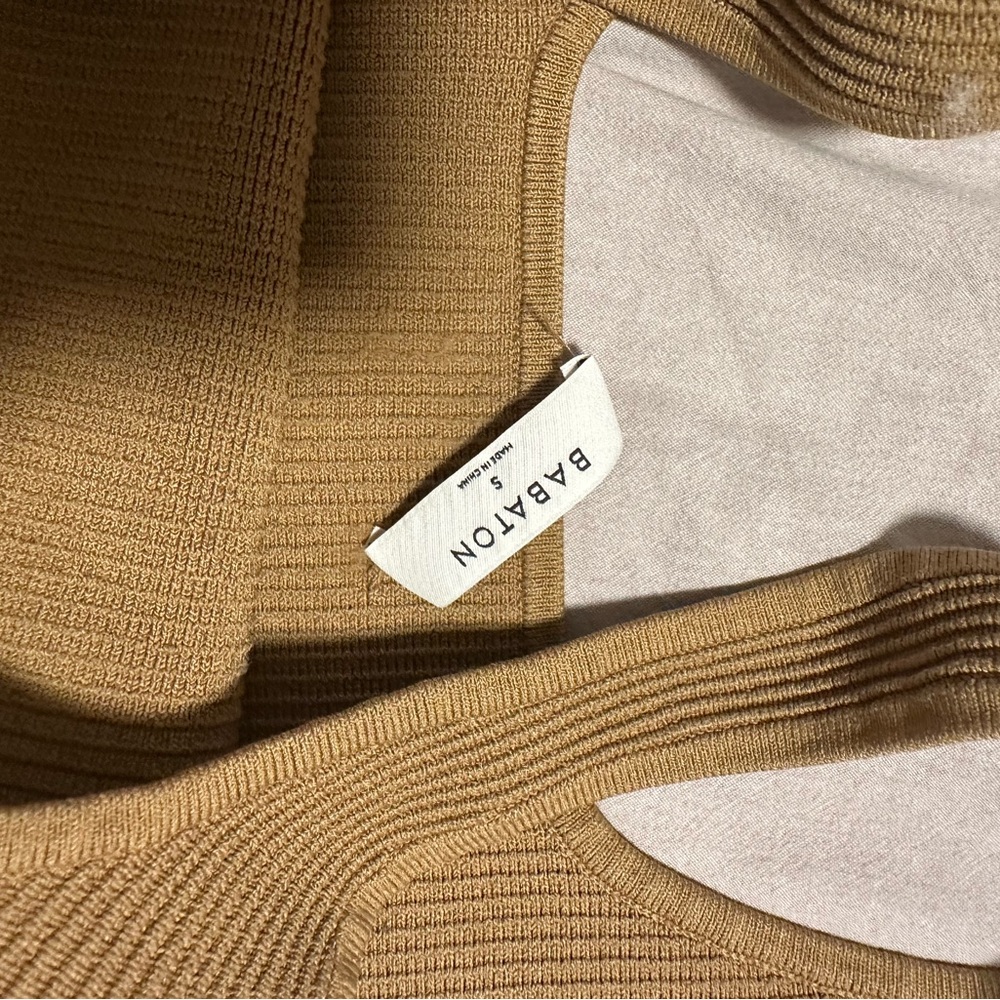 Babaton yellow/mustard ribbed knit crop top